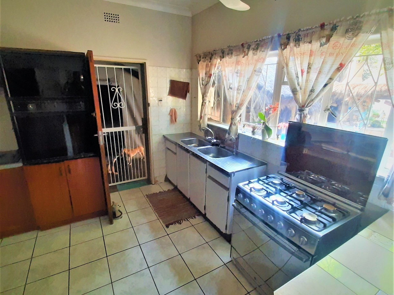 3 Bedroom Property for Sale in Protea Park North West